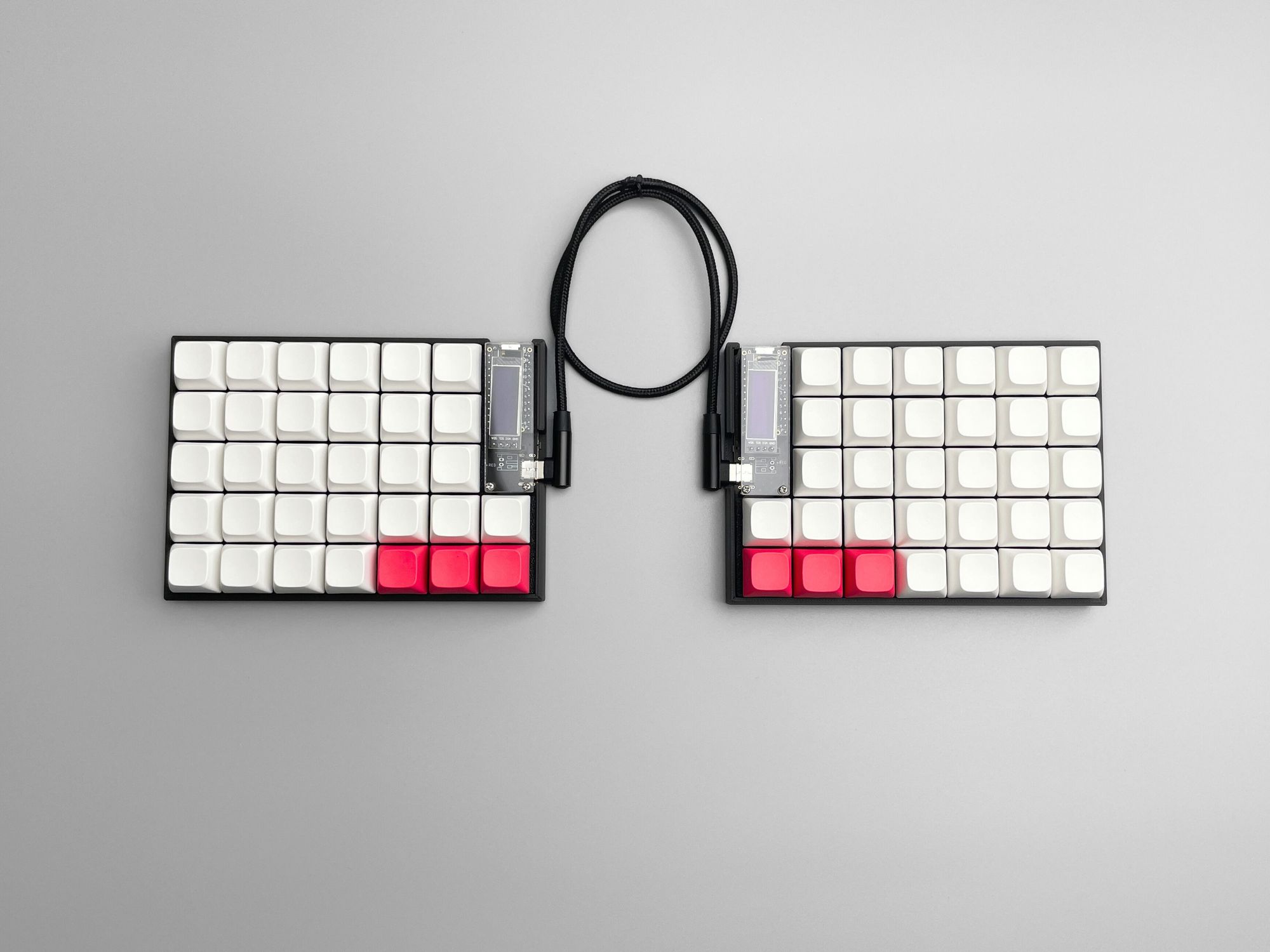 Wireless / Wired RP2040 FelixKeeb Split Keyboard