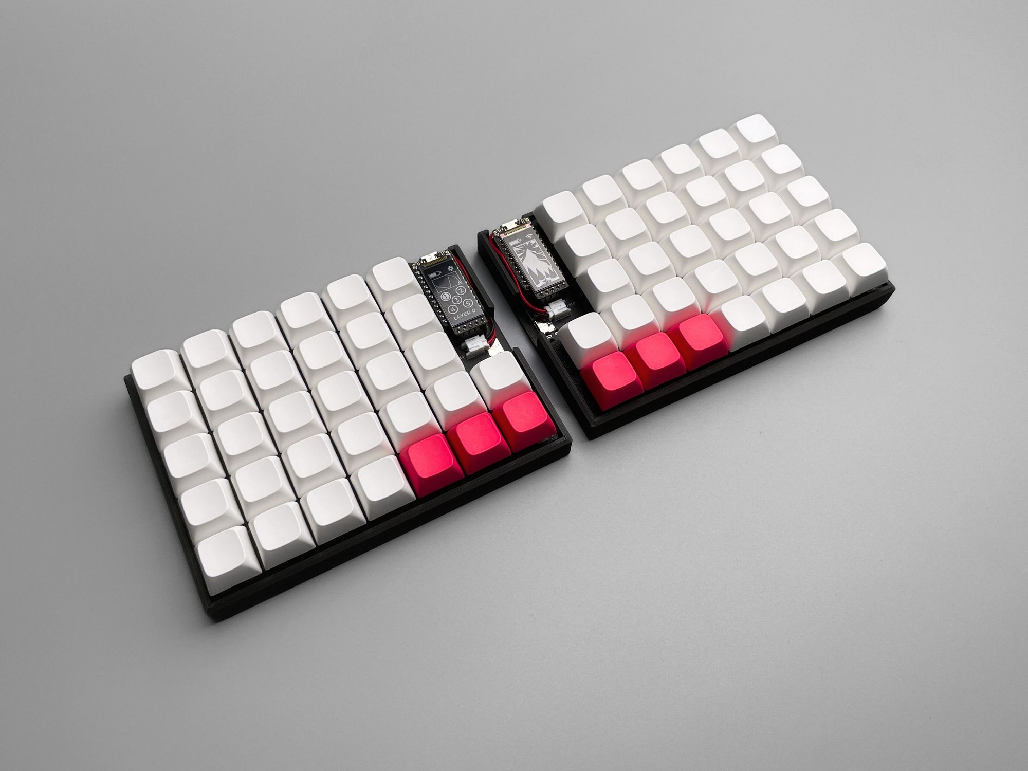 Wireless / Wired RP2040 FelixKeeb Split Keyboard